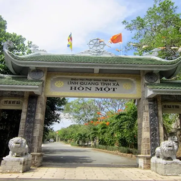 Linh Quang Tịnh Xá (chùa Hòn Một)